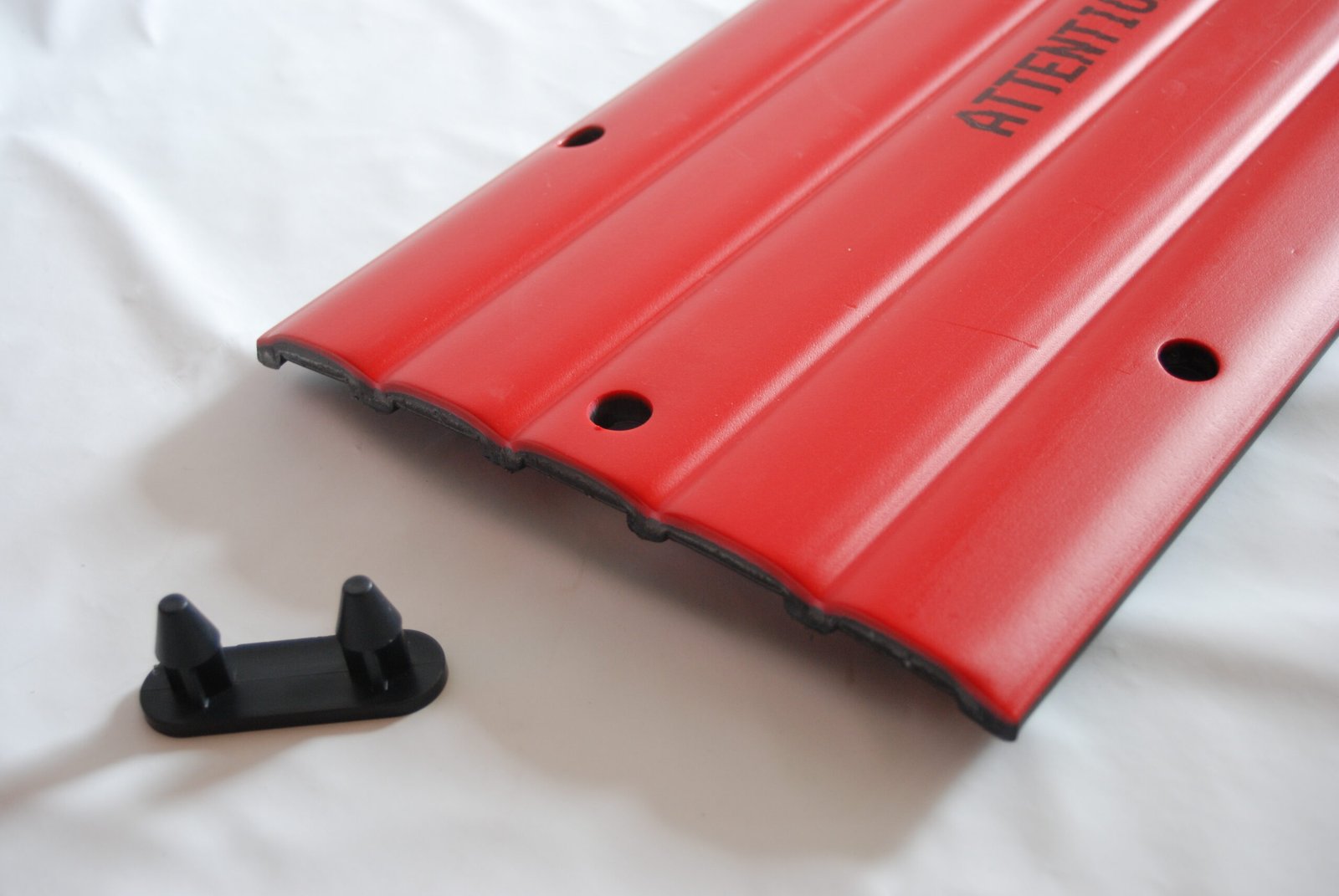 PLYFORT T10 ROUGE 25 cm x 1 m